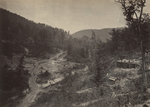 Whiteside Valley under bron, 1860-talet. av George N. Barnard