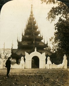 Burmesisk pagod, Eden Gardens, Calcutta, c1909.