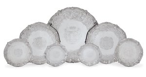 Salvers, The Leinster Service av George Wickes