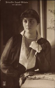 Prinsessan August William av Preussen, NPG 5522 av German Photographer