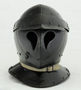 Sluten Burgonet av 