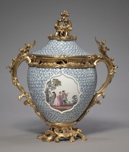 Täckt vas, tillverkad av Meissen Porslinsfabrik, Tyskland, 1749 av German School
