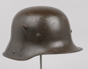 Tysk stålhjälm eller 