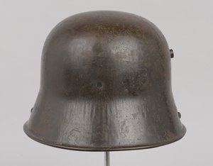 Tysk stålhjälm eller 