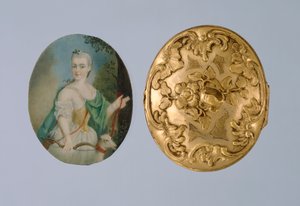 Medaljong med miniatyr av Wilhelmine som Diana, mitten av 1700-talet (förgylld mässing, elfenben och glas)