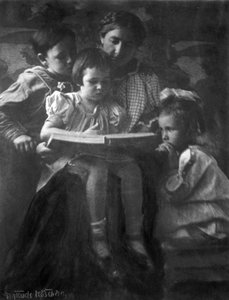 Kvinna och barn som läser av Gertrude Kasebier 1852-1934, fotograf.. fotografiskt tryck