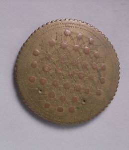 Linsformad vikt med kopparinsatser (mässing)