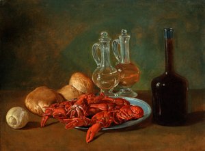 Stilleben med tenntallrik, räkor, en citron, glaskruetter, bröd och en flaska vin
