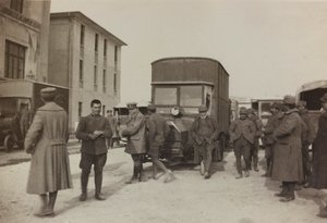 Album "Pictures of War II": Italienska soldater i Gradisca Sagrado, Gorizia, Italien (s/v foto)