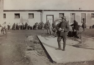 Album "Pictures of War II": Italienska soldater i Gradisca Sagrado, Gorizia, Italien (s/v foto)