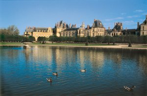 Slottet Fontainebleau i Seine och Marne (Seine-et-Marne), Frankrike. Arkitektur av Gilles Le Breton (ca av Gilles and Delorme Philibert Le Breton