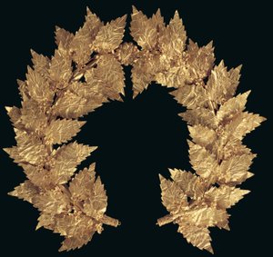 Ekkrans, möjligen från Attiki, sen hellenistisk till tidig romersk tid (guldskiva med repouse, chased & filigrandekor) av Greek