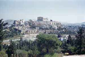 Väster utsikt över Akropolis, byggd c.600 f.Kr.-450 f.Kr av Greek School