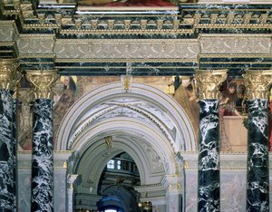 Interiör av Kunsthistorisches Museum, Wien, med båg- och spandreldekor som föreställer figurer som representerar 1300-talets Rom och Venedig, 189091 (väggmålning) av Gustav Klimt