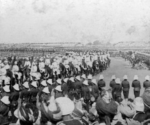 Imperial Cadet Corps eskorterar sina majestäter till Durbar-arenan, Delhi, Indien, 1903.