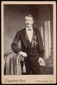 Porträtt av J. Watts John Watts De Peyster 1821-1907, före 1896. av Hagelstein Bros