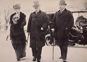 John Pierpont Morgan med sin son och dotter deltar i Money Trust Investigation (sepiafoto)