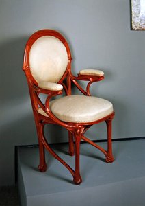Stol, ca 1898 (valnöt)