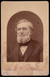 Porträtt av Joseph Cummings 1817-1890, före 1890. av Hennigar and Gittings
