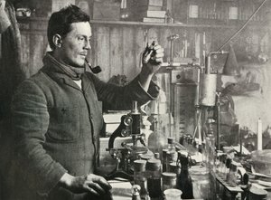 Dr. Atkinson i hans laboratorium, 15 september 1911, 1913 av Herbert Ponting