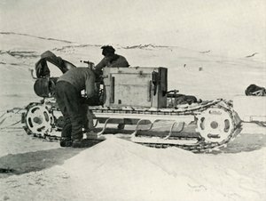 En av motorslädarna, 1911, 1913