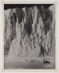 Ramparts of Mount Erebus, (bromidtryck)