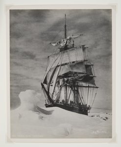 The Terra Nova Icebound (bromidtryck) av Herbert Ponting