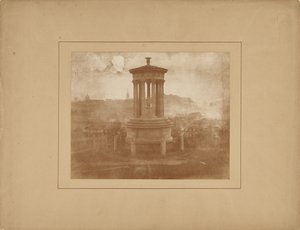 [Calton Hill, Dugald Stewart-monumentet] av Hill and Adamson