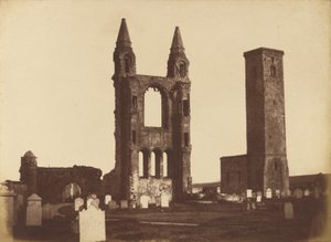Andrews Cathedral, östra gaveln och St. Regulus Tower av Hill and Adamson