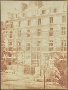 [Uppförande av Galerie de la Madeleine, Place de la Madeleine]. av Hippolyte Bayard