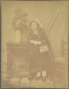 [Porträtt av Georgina Benoist ()] av Hippolyte Bayard