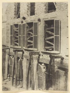 Gammalt hus i restaurering av Hippolyte Bayard