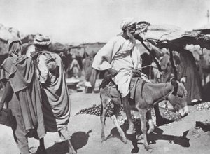 Afrika: Fruktmarknad i Omdurman (svartvitt foto) av Hugo Adolf Bernatzik