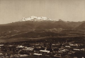 Mexiko: Amecameca med Iztaccihuatl (svartvitt foto) av Hugo Brehme