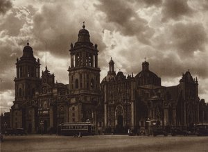 Mexiko: Huvudstaden Mejico, La catedral (svartvitt foto) av Hugo Brehme