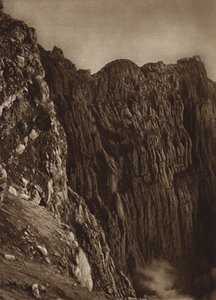 Mexiko: Popocatepetls krater (svartvitt foto) av Hugo Brehme