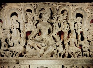 Lintel med hinduisk treenighet, från Warangal, Andhra Pradesh, Kakatiya-dynastin