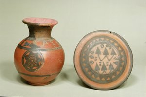 Terrakottakruka och lock, från Cemetery H i Harappa, Indus Valley, 1500 BC-1200 BC (terrakotta) av Indian School