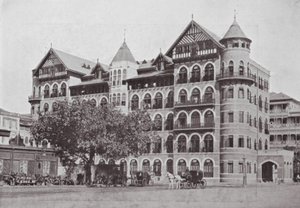 Bombay / Mumbai: The Royal Bombay Yacht Club Residential Chambers (svartvitt foto) av Indian photographer