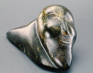 Smiling Man, från Cape Dorset (täljsten) av Inuit School