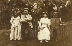 Familj klädd i snygg klänning av Irish Photographer