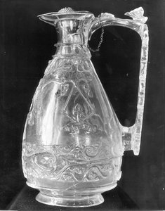 Ewer med fåglar från skattkammaren i Saint-Denis, egyptisk, fatimidperiod, sent 1000-tal (bergkristall)