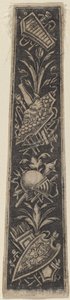 Prydnadsplatta med rustningar och musikinstrument av Italian 18th or 19th Century