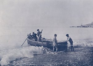 Italien: Bordighera, fiskare återvänder till hamn (s/v foto) av Italian Photographer