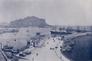 Italien: Palermo, Monte Pellegrino och hamn (s/v foto) av Italian Photographer