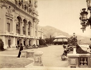 Terrassen vid havet nära kasinot i Monte Carlo, i Monaco av Italian Photographer
