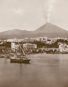 Torre Del Greco, Panorama och Vesuvius (svartvitt foto) av Italian Photographer