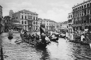 Venedig, Canal Grande i hyllning (s/v foto) av Italian Photographer