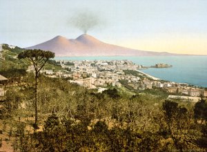 Utsikt över Vesuvius över Neapelbukten, 1890-1900 av Italian Photographer