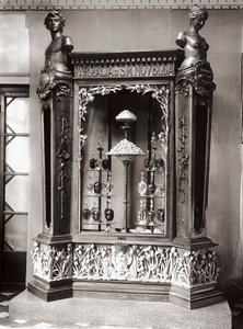 Vitrine, Officina Profumo, Pharmaceuticals of Santa Maria Novella, Florens, Italien av Italian Photographer